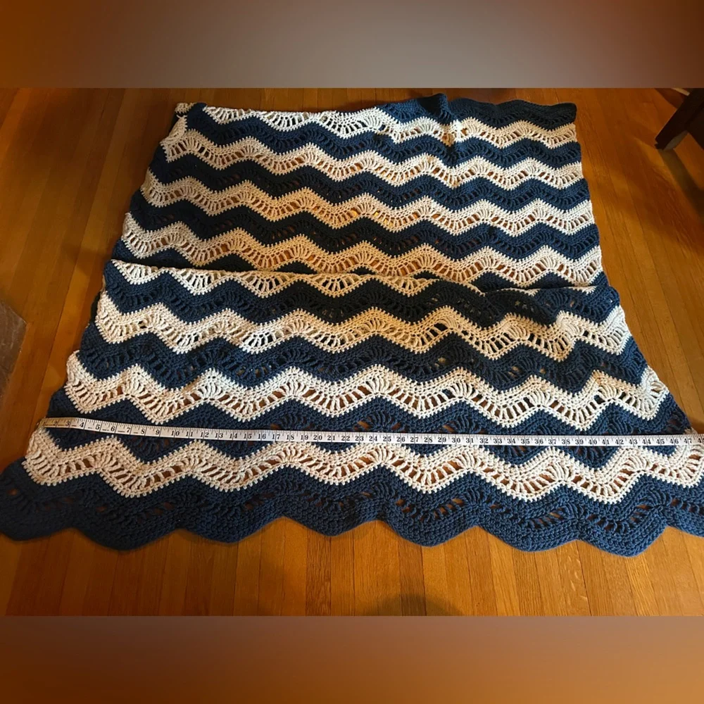 Vintage Scalloped Edge Blue & White Chevron Crocheted Throw, 48x62”